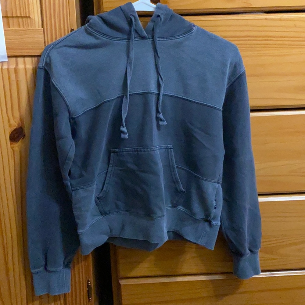 Tillys RVCA hoodie